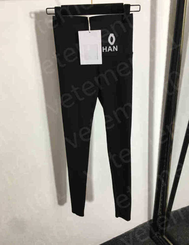 Designer Yoga Pants Leggings For Women Brand LOGO Classic Embroidery Breathable SweatPants Women Clothing
Designer Yoga Pants Leggings For Women Brand LOGO Classic Embroidery Breathable SweatPants Women Clothing
