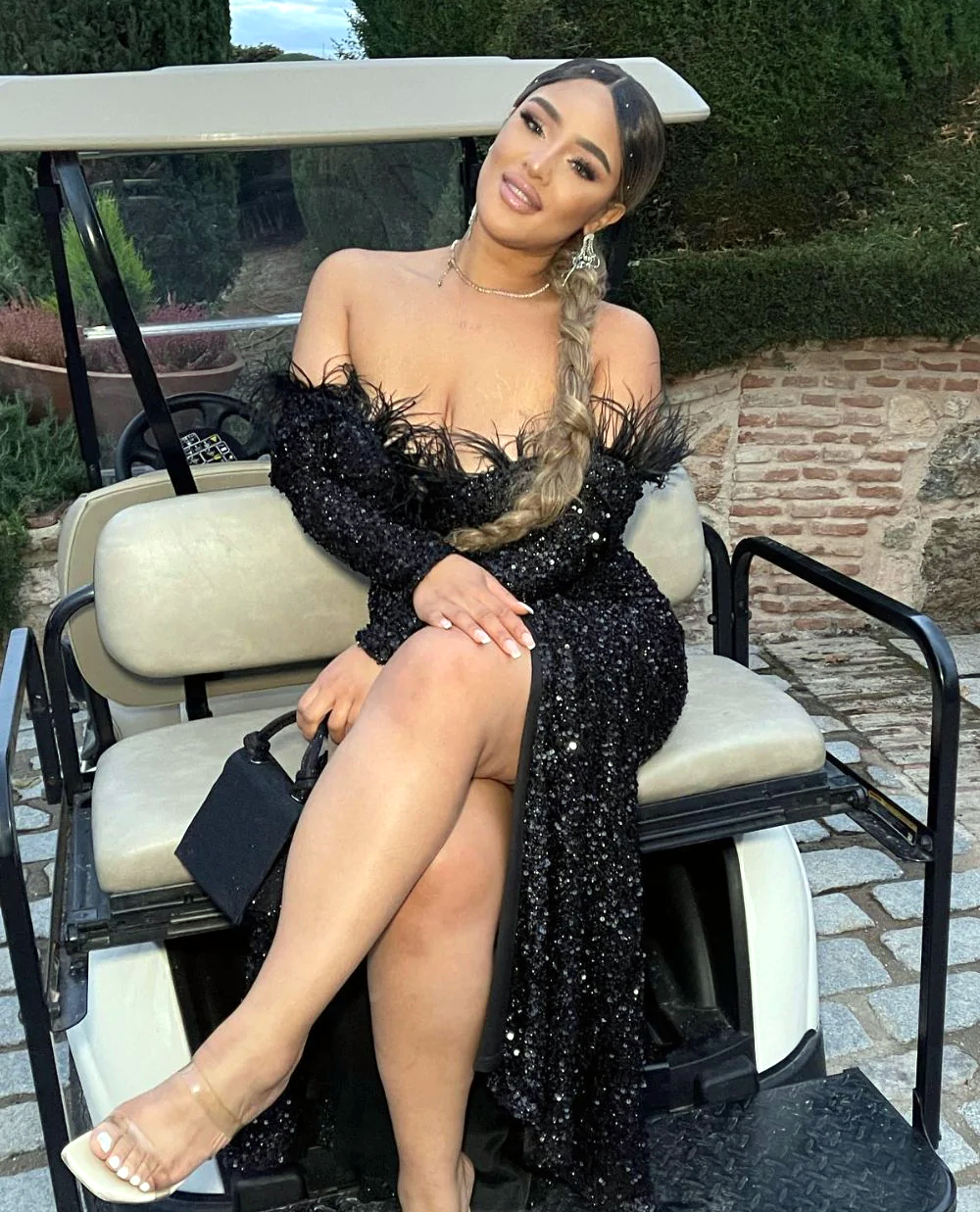 Sexy Black Sequined Prom Dresses Feather Long Sleeve Off The Shoulder Side High Split Long Sheath Special Occasion Gowns Glitter Evening Dress For Wom