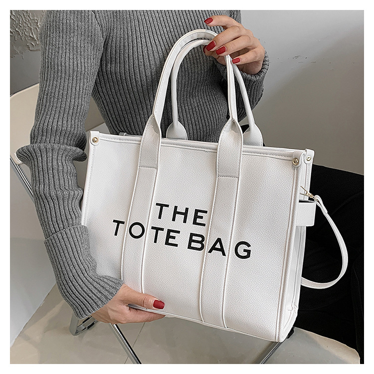 the tote bag for Woman Designer white Wallets Practical Large Classic Capacity Coin Purse tote bages Crossbody bags Casual Square backpack womens Shoulder handbag