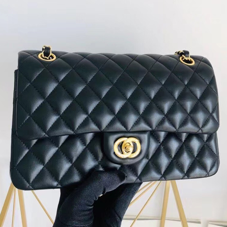 desiginers bags women bag lady Cross Body handbag Cowhide Handbag purses Official original imported Genuine leather CFss, Original box
desiginers bags women bag lady Cross Body handbag Cowhide Handbag purses Official original imported Genuine leather CFss, Original box