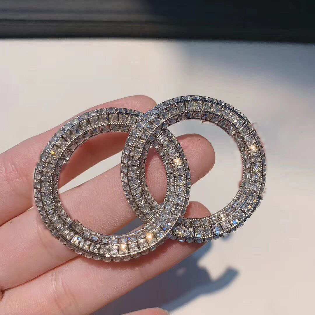 Fashion pin crystal brooches for women wedding lovers gift designer jewelry for Bride with flannel bag