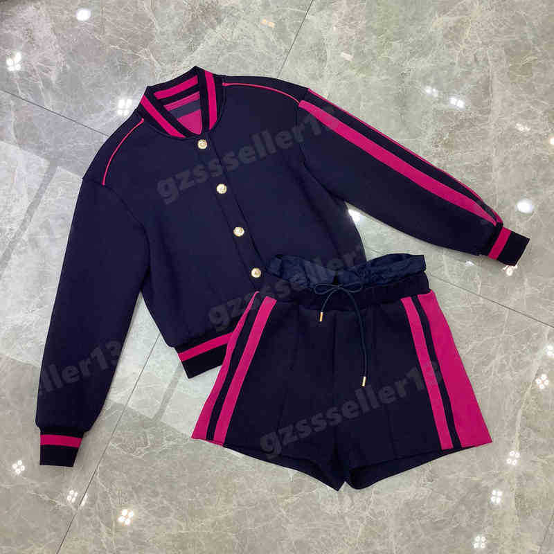 Two Piece Women Sets Luxury Brand L Tracksuits Designer Baseball Jacket Contrast Loose Shorts Fashion Brand Womens Clothing
Two Piece Women Sets Luxury Brand L Tracksuits Designer Baseball Jacket Contrast Loose Shorts Fashion Brand Womens Clothing