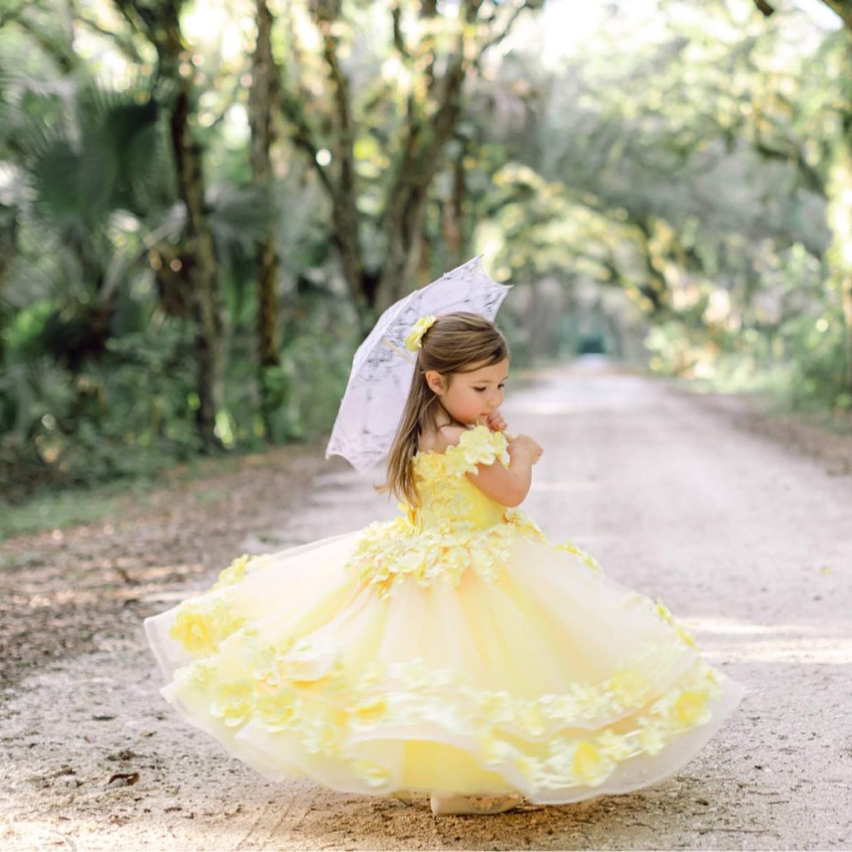 Floral Appliqued Flower Girls Dress Kids Tulle Yellow Girl Party Gowns Baby Wedding First Communion Bridesmaid Birthday Dress