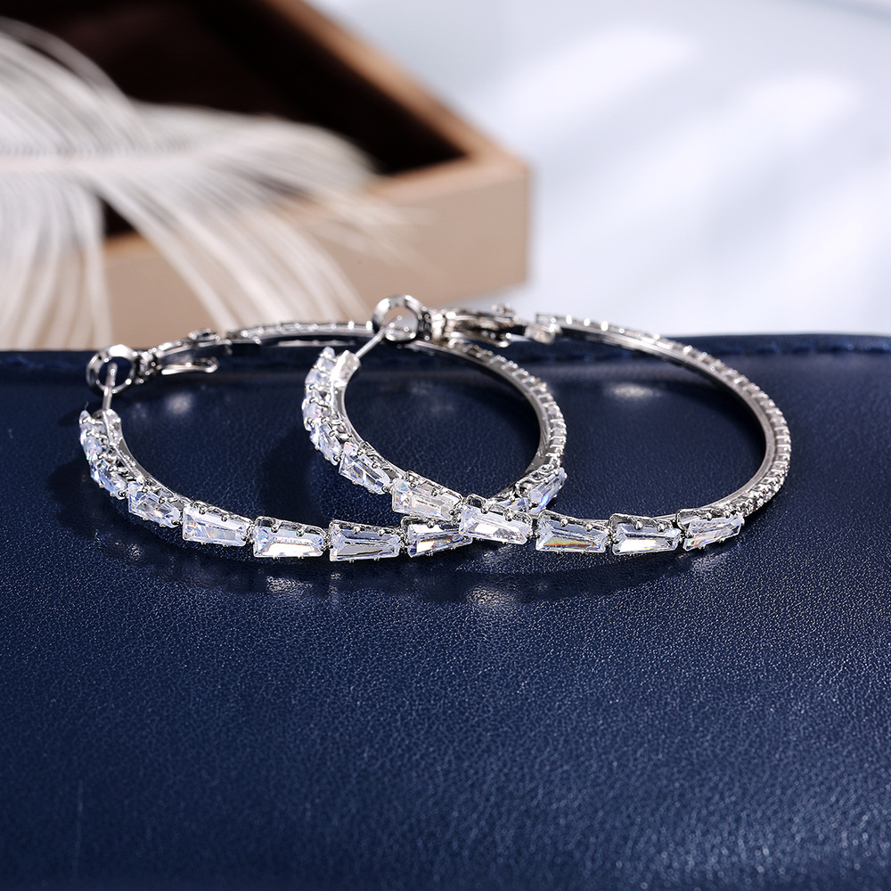 Big Hoop Earrings Huggie Designer Jewelry Silver Gold Cubic Zircon Diamond Ear Rings Cuff for Women Girls Fine Fashion Jewelry Gift