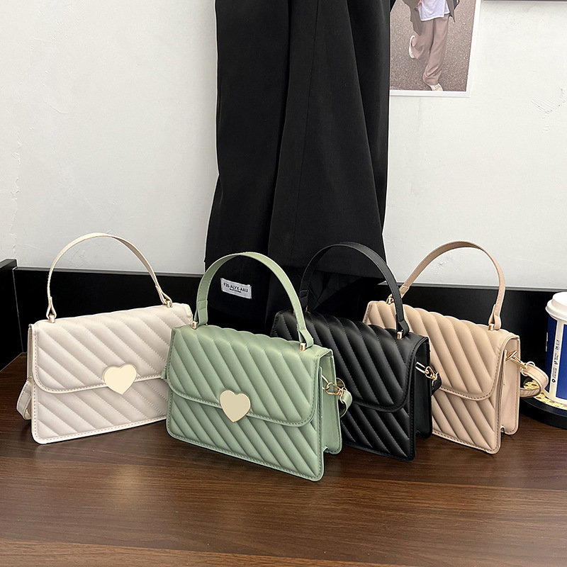 Portable Small Square Bag Female 2021 Summer Texture Western Rhombus Chain Shoulder Mssenger Bags, Black
Portable Small Square Bag Female 2021 Summer Texture Western Rhombus Chain Shoulder Mssenger Bags, Black