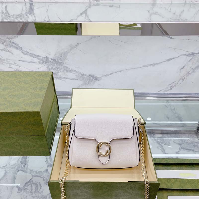 luxurys designers bags made of fine Crossbody Bags cross body Women messenger bag backpack wallet Pillow New Fashion Plain Letter over the shoulder handbag, White 2
luxurys designers bags made of fine Crossbody Bags cross body Women messenger bag backpack wallet Pillow New Fashion Plain Letter over the shoulder handbag, White 2