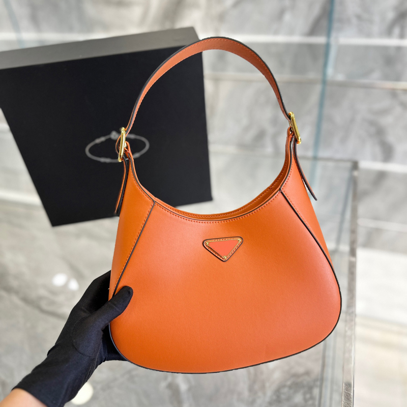 New Women Hobos Designers Tote Designer Totes Soft Small Hobo Bags Triangle Handbag Letters Handbags Shopping Bag Womens Purses 2211234F, Black
New Women Hobos Designers Tote Designer Totes Soft Small Hobo Bags Triangle Handbag Letters Handbags Shopping Bag Womens Purses 2211234F, Black