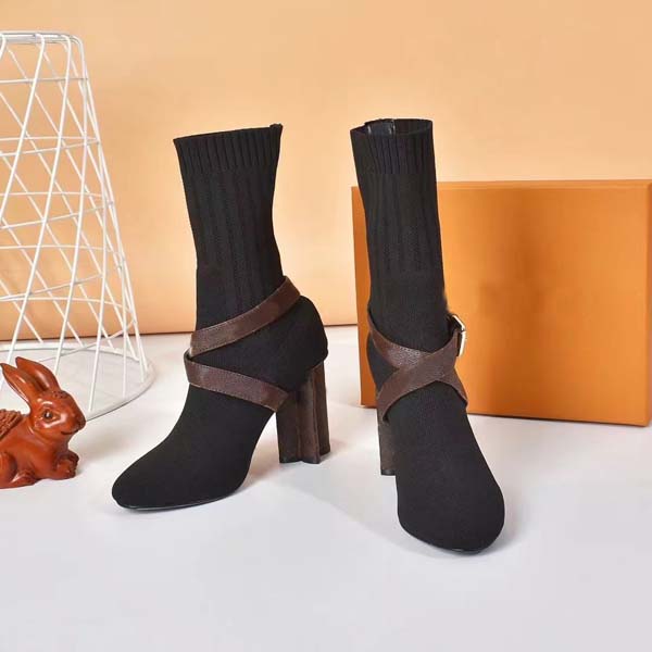 Designer boots Women Elastic Boot High Heels Autumn Winter Socks Fashion Sexy Knitted Designer Alphabetic Lady Letter Large Size 35-42 Us5-Us11 Have Box, 2#
Designer boots Women Elastic Boot High Heels Autumn Winter Socks Fashion Sexy Knitted Designer Alphabetic Lady Letter Large Size 35-42 Us5-Us11 Have Box, 2#