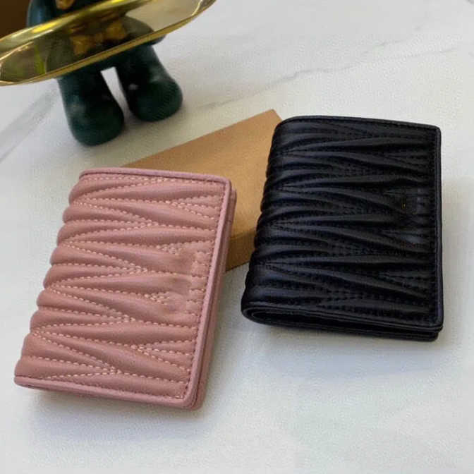 2023 Wallets Fashion mu Designers Womens style Coin Purse Handbags Card Holder Clutch sheepskin pleated short purse, Extra cost difference
2023 Wallets Fashion mu Designers Womens style Coin Purse Handbags Card Holder Clutch sheepskin pleated short purse, Extra cost difference