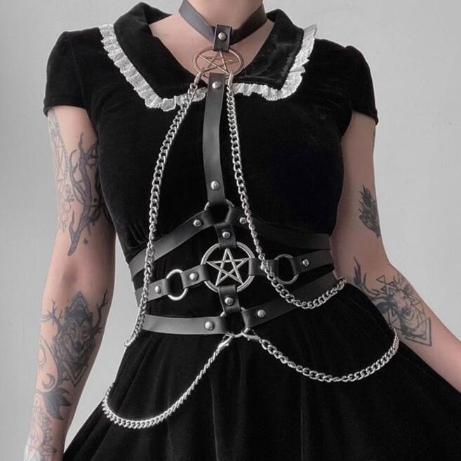Camisoles & Tanks Leather Chest Harness Women Lingerie Body Bondage Suspender Bra Cage Waist Wide Straps Goth, Black
Camisoles & Tanks Leather Chest Harness Women Lingerie Body Bondage Suspender Bra Cage Waist Wide Straps Goth, Black