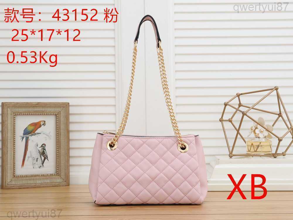Fashion Shoulder Bags 2023 Classic Women's High Quality Golden Chain Bag Female Casual Leather Protable HandBags 110822H, Customer service
Fashion Shoulder Bags 2023 Classic Women's High Quality Golden Chain Bag Female Casual Leather Protable HandBags 110822H, Customer service