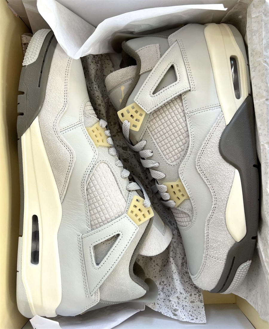 2022 Authentic 4 SE Craft Photon Dust Basketball Shoes Retro DV3742-021 4s Sports Sneakers for Mens Pale Vanilla With Original Box
2022 Authentic 4 SE Craft Photon Dust Basketball Shoes Retro DV3742-021 4s Sports Sneakers for Mens Pale Vanilla With Original Box