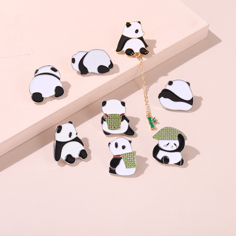 Panda Daily With Bamboo Hat Enamel Cute Cartoon Pins Chinese Bear Brooches Animal Metal Badges Bag Clothes Pin Up Jewelry Gift Support customization
Panda Daily With Bamboo Hat Enamel Cute Cartoon Pins Chinese Bear Brooches Animal Metal Badges Bag Clothes Pin Up Jewelry Gift Support customization