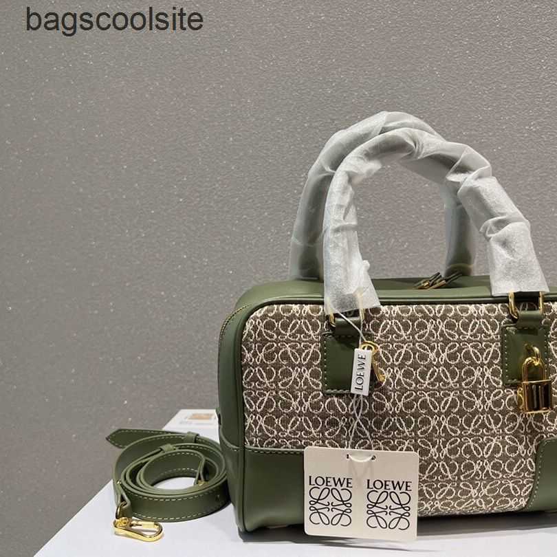 Loews Bag Amazona Anagram Designer Handbag Shoulder Large Bags Handbags 2023 Size 25.16 Small Square, 25cm
Loews Bag Amazona Anagram Designer Handbag Shoulder Large Bags Handbags 2023 Size 25.16 Small Square, 25cm
