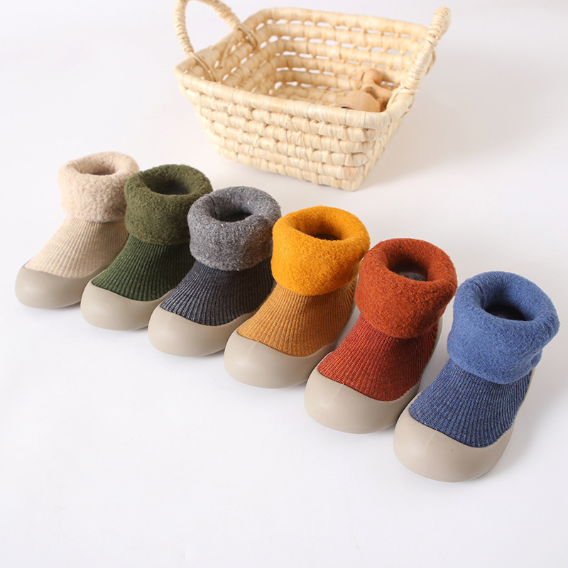 First Walkers Winter Warm Baby Shoes Candy Colors Thicken first shoes Toddler Kids Soft Rubber AntiSlip Boots 221124