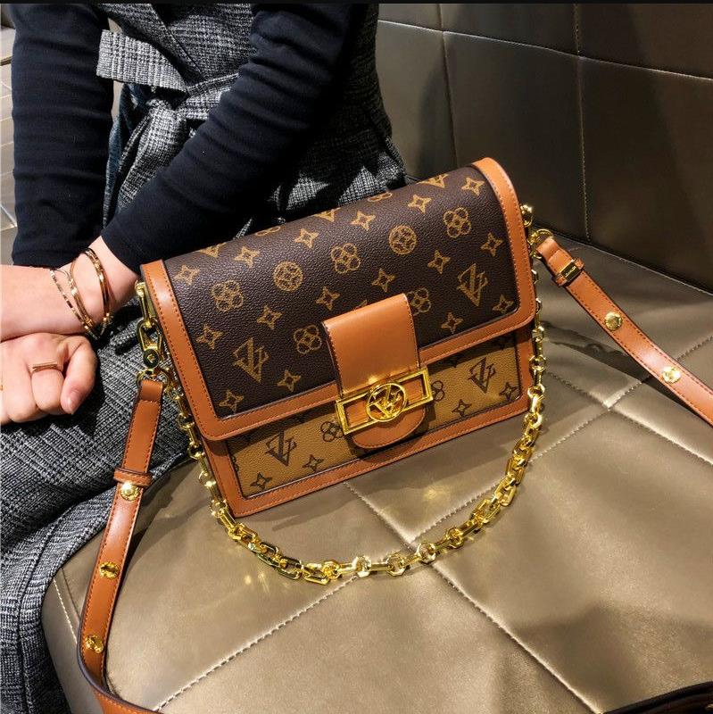 Tote Bags Women messenger bag Fashion designers bags womens louiseitys viutonitys Mini Shoulder Lady Totes purse handbag crossbody backpack wallet, No bag
Tote Bags Women messenger bag Fashion designers bags womens louiseitys viutonitys Mini Shoulder Lady Totes purse handbag crossbody backpack wallet, No bag