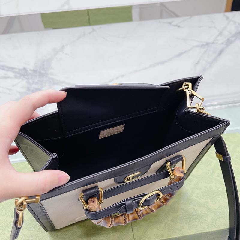 8A Quality Luxurys Designers Cross Body Bags Handbag Purses Woman Fashion double bread Clutch Purse Shoulder PU Totes 2022 ladies Purses Wallet Plain Black Chirstma, Red
8A Quality Luxurys Designers Cross Body Bags Handbag Purses Woman Fashion double bread Clutch Purse Shoulder PU Totes 2022 ladies Purses Wallet Plain Black Chirstma, Red