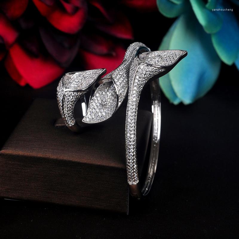 Necklace Earrings Set Fashion Luxury Flower Design Micro CZ Pave Cuff Bangles&Bracelets Baguette Gold-Color Women Bangle Gifts Bijoux, Picture shown
Necklace Earrings Set Fashion Luxury Flower Design Micro CZ Pave Cuff Bangles&Bracelets Baguette Gold-Color Women Bangle Gifts Bijoux, Picture shown