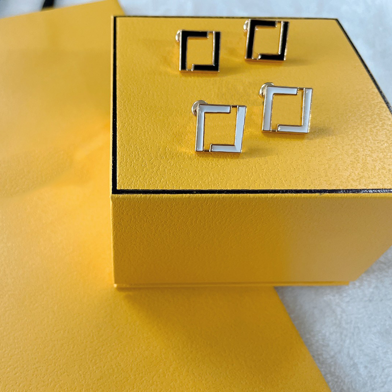 Designer Fashion Studs Gold Letter Stud Earrings Womens Luxury Brand Earring Stylish Mens Explosive Earrings Classic F Earring D22112502JX
Designer Fashion Studs Gold Letter Stud Earrings Womens Luxury Brand Earring Stylish Mens Explosive Earrings Classic F Earring D22112502JX