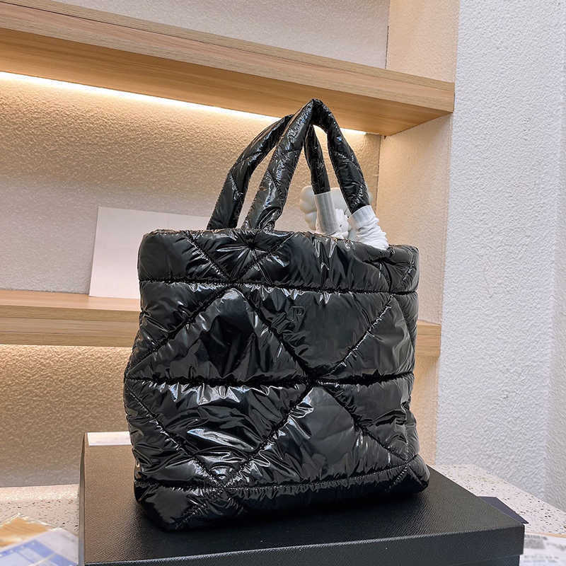P Shopping Bags luxurys handbag RAbag Diamond Grid Cotton Shopper Totes Winter Tote 5 Models Logo Designers Large Capacity Luxurys Handbag 221122, Prad-3
P Shopping Bags luxurys handbag RAbag Diamond Grid Cotton Shopper Totes Winter Tote 5 Models Logo Designers Large Capacity Luxurys Handbag 221122, Prad-3