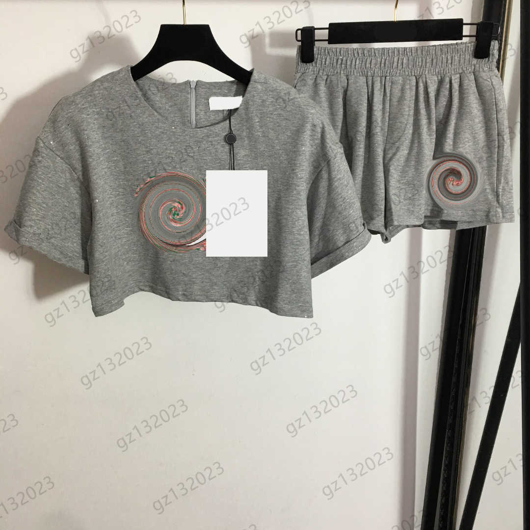 Two Piece Set Casual Womens Two Pieces Pants Logo Prints Expose Waist Zipper Short-sleeved T-shirt Elastic Waist Loose Shorts Brand Women Clothing, 18
Two Piece Set Casual Womens Two Pieces Pants Logo Prints Expose Waist Zipper Short-sleeved T-shirt Elastic Waist Loose Shorts Brand Women Clothing, 18