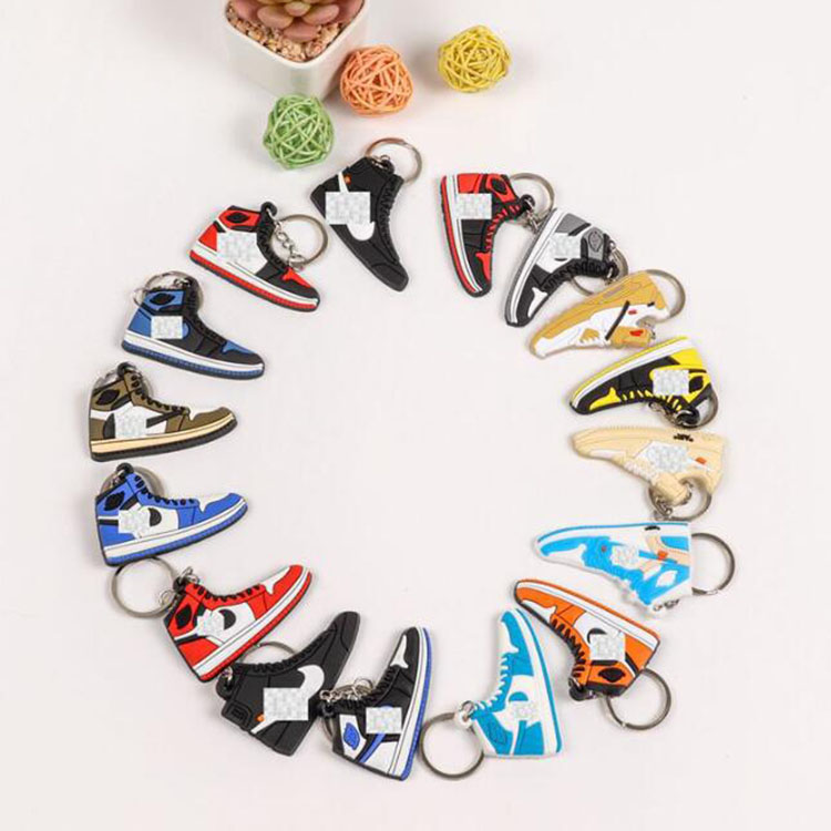 2022 Multi-styles Designer Mini Sneaker Keychain Sport Shoe Key Chain Men Women Kids Key Ring Creative Gift
2022 Multi-styles Designer Mini Sneaker Keychain Sport Shoe Key Chain Men Women Kids Key Ring Creative Gift