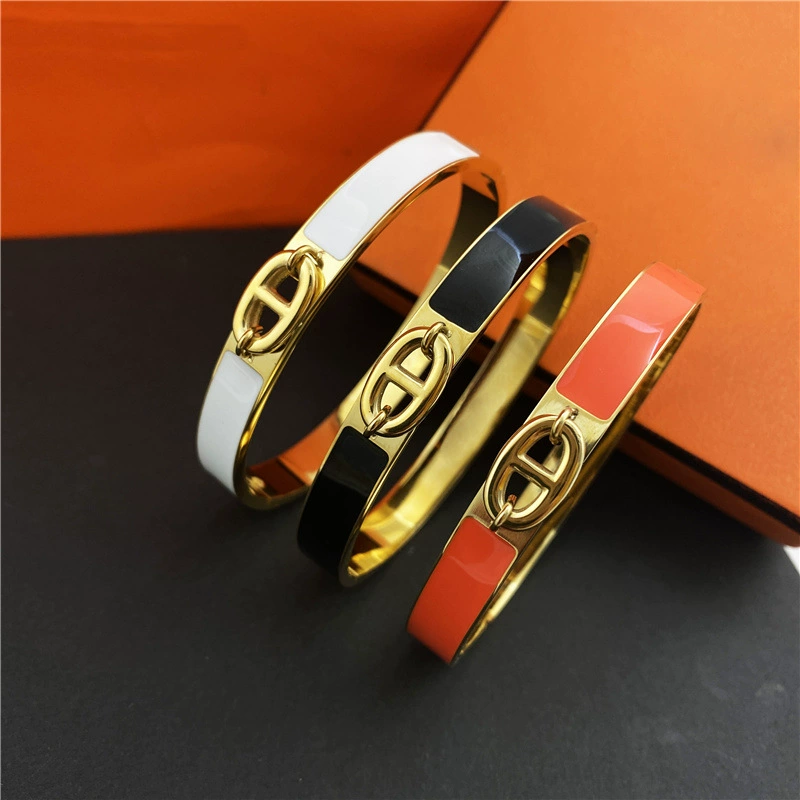 2022 Designer H pig nose bangles new enamel bracelets new anchor chain 8 figure buckle couples daily accessories party wedding gift Valentine's Day no box
2022 Designer H pig nose bangles new enamel bracelets new anchor chain 8 figure buckle couples daily accessories party wedding gift Valentine's Day no box