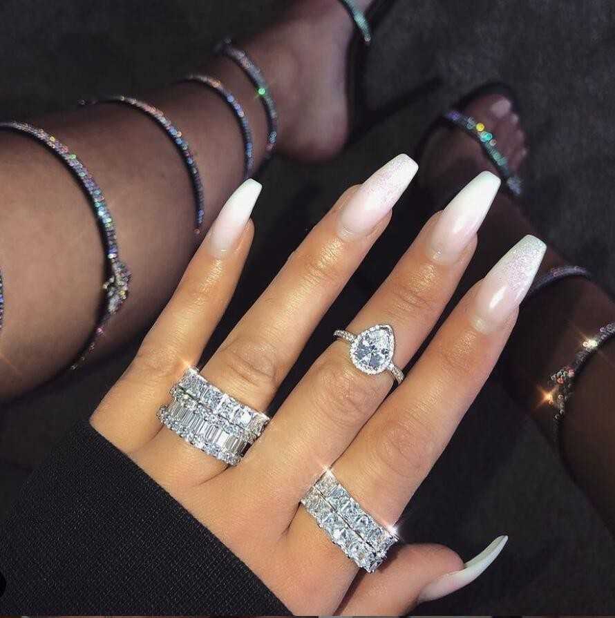 Ins Top Sell Luxury Jewelry 3 Style 925 Sterling Silver Pear Cut White Topaz CZ Diamond Gemstones Eternity Women Wedding Finger Ring Gift
Ins Top Sell Luxury Jewelry 3 Style 925 Sterling Silver Pear Cut White Topaz CZ Diamond Gemstones Eternity Women Wedding Finger Ring Gift