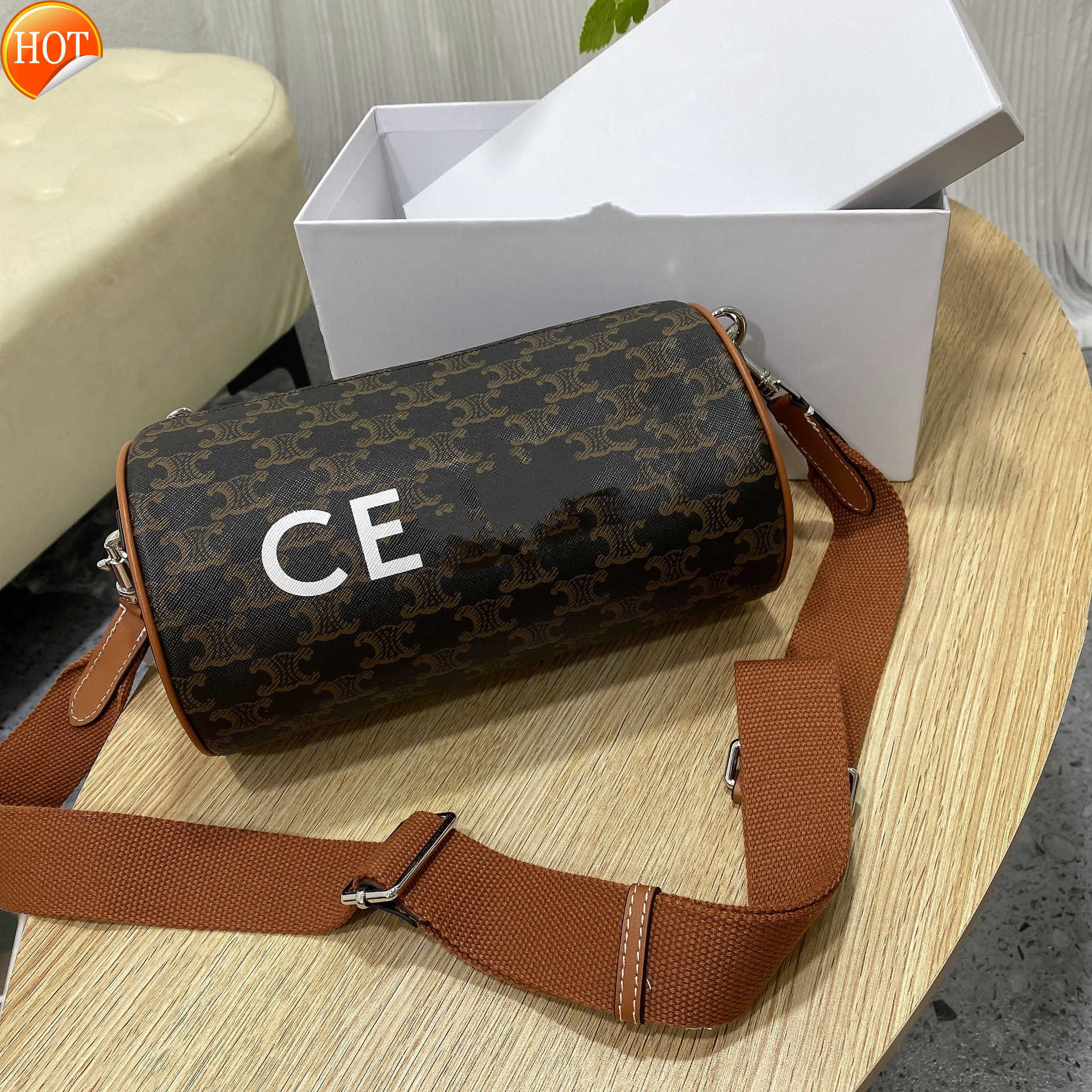 Women's Designer Bags Ce Triumph Menlin 22 Old Calfskin Cylinder Bag One Shoulder Bucket Men's and Crossbody Factory Direct Sales, Old flower brown
Women's Designer Bags Ce Triumph Menlin 22 Old Calfskin Cylinder Bag One Shoulder Bucket Men's and Crossbody Factory Direct Sales, Old flower brown