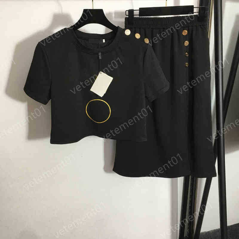 Womens Two Piece Dresses Bronzing Letter Print Short-sleeved T-shirt And High-waisted Skirts 2 Piece Sets Luxury Top Quality Designer Dresses For Women
Womens Two Piece Dresses Bronzing Letter Print Short-sleeved T-shirt And High-waisted Skirts 2 Piece Sets Luxury Top Quality Designer Dresses For Women