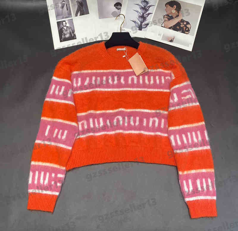 Womens Sweaters Designer Cardigan Sweatshirts Brand Miu Lettering Logo Sweater Striped Long-sleeved Wool Cashmere Tops For Women
Womens Sweaters Designer Cardigan Sweatshirts Brand Miu Lettering Logo Sweater Striped Long-sleeved Wool Cashmere Tops For Women