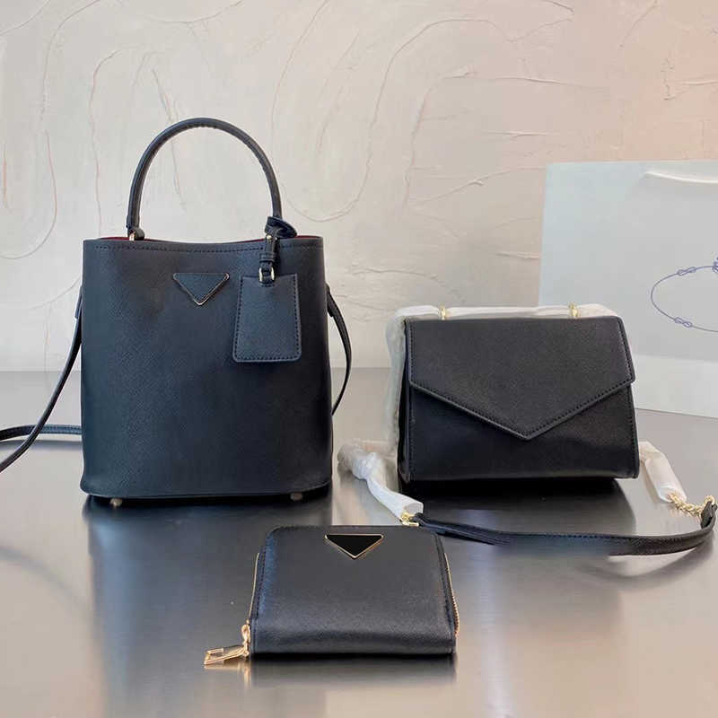 Hot Excellent Value Totes PRAbag Three Pieces Combination Set Tote Bag Triangle Logo Designers Bag Leather Luxurys Handbag With Crossbody Bags Wallet Purse 221125, Prad-black
Hot Excellent Value Totes PRAbag Three Pieces Combination Set Tote Bag Triangle Logo Designers Bag Leather Luxurys Handbag With Crossbody Bags Wallet Purse 221125, Prad-black