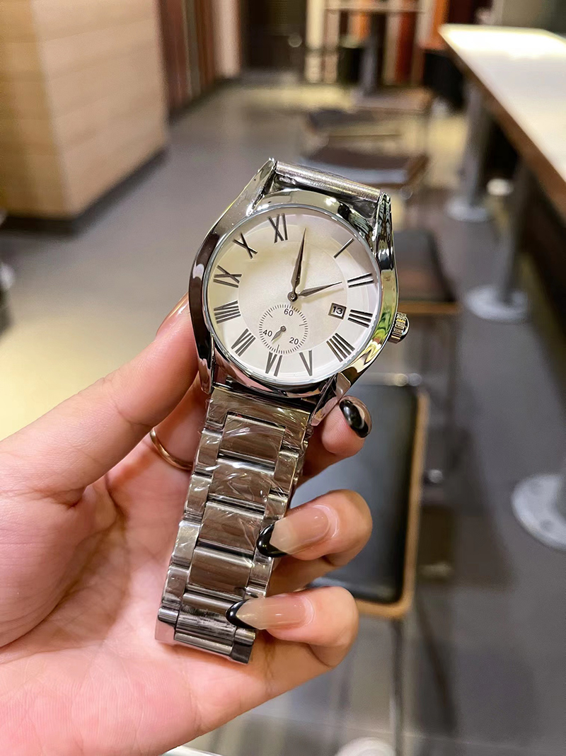 Fashionable men's and women's watches Imported quartz movement Butterfly clasp size 40mm, Color 1
Fashionable men's and women's watches Imported quartz movement Butterfly clasp size 40mm, Color 1