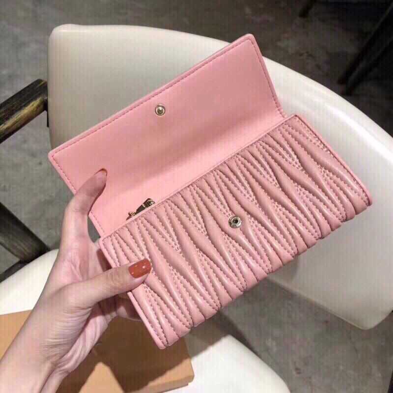 Designer miu bag mumu handbags 2022 New Wallet Miu Letter Pleated Luxury Feminine Layer Style Summer and Autumn Pickup Bag Zero K1QH, Black
Designer miu bag mumu handbags 2022 New Wallet Miu Letter Pleated Luxury Feminine Layer Style Summer and Autumn Pickup Bag Zero K1QH, Black