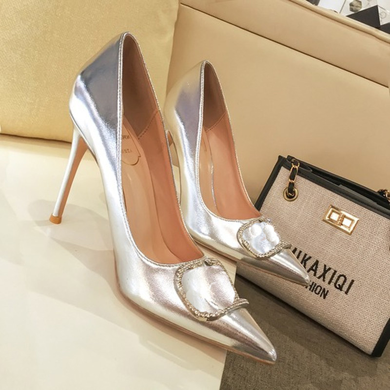 2022 Dress Sandals Brand Shoes 10cm High Heels Designer Stud Heels Ladies Slip-On Pointed Toe Sexy Slingback, With box + red dust bag
2022 Dress Sandals Brand Shoes 10cm High Heels Designer Stud Heels Ladies Slip-On Pointed Toe Sexy Slingback, With box + red dust bag