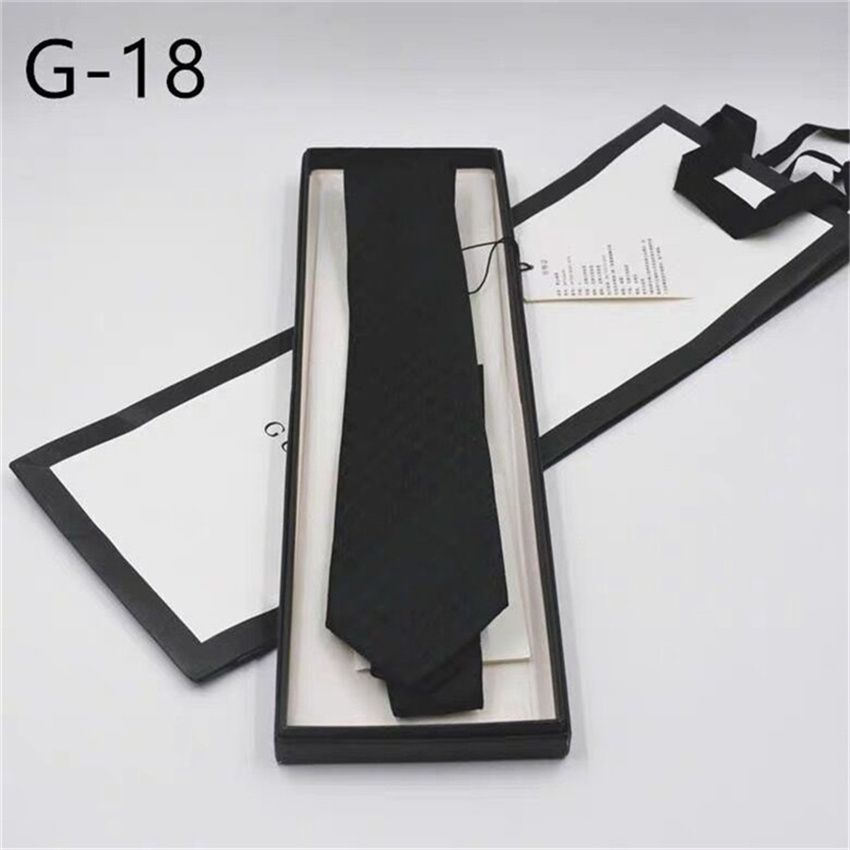 Luxury High quality New Designer Tie Silk Necktie black blue Jacquard Hand Woven for Men Wedding Casual and Business Necktie Fashion Hawaii Ties 774
Luxury High quality New Designer Tie Silk Necktie black blue Jacquard Hand Woven for Men Wedding Casual and Business Necktie Fashion Hawaii Ties 774