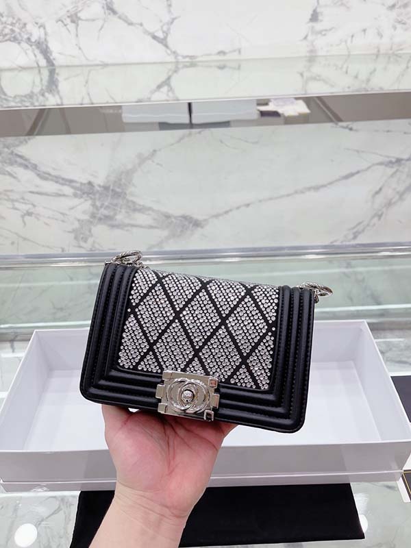 Quality Designer Woman Handbag Purse clutch shoulder bags messenger cross body Bag Genuine Leather Original box, Black1
Quality Designer Woman Handbag Purse clutch shoulder bags messenger cross body Bag Genuine Leather Original box, Black1