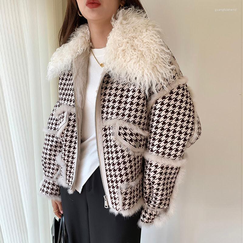 Women's Trench Coats 2022 Autumn Winter Faux Lamb Fur Sheepskin Coat Plaid Granular Sheep Shearing Jacket Female Casual Warm Outerwear 4XL, Photo color
Women's Trench Coats 2022 Autumn Winter Faux Lamb Fur Sheepskin Coat Plaid Granular Sheep Shearing Jacket Female Casual Warm Outerwear 4XL, Photo color