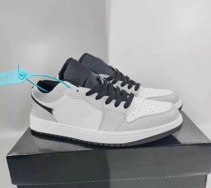 Jumpman 1 1s Mens Womens Basketball Shoes Low Light Smoke Grey Sneakers Trainers 553558-030 Dress Shoe san B6DI SBK1
Jumpman 1 1s Mens Womens Basketball Shoes Low Light Smoke Grey Sneakers Trainers 553558-030 Dress Shoe san B6DI SBK1