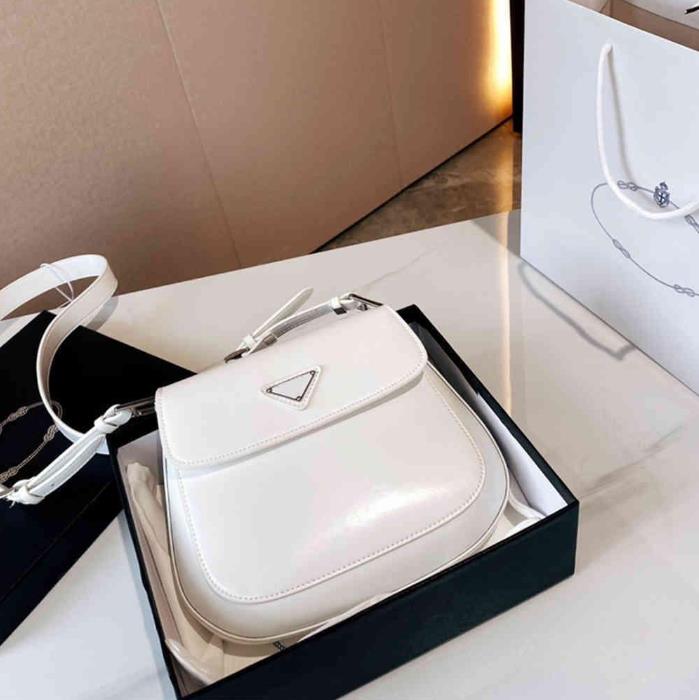 Top the quality Luxurys Designers bag Women Fashion Leather handbag Hasp Pochette handbags female Crossbody shoulder Bags Phone Vintage Purse
Top the quality Luxurys Designers bag Women Fashion Leather handbag Hasp Pochette handbags female Crossbody shoulder Bags Phone Vintage Purse