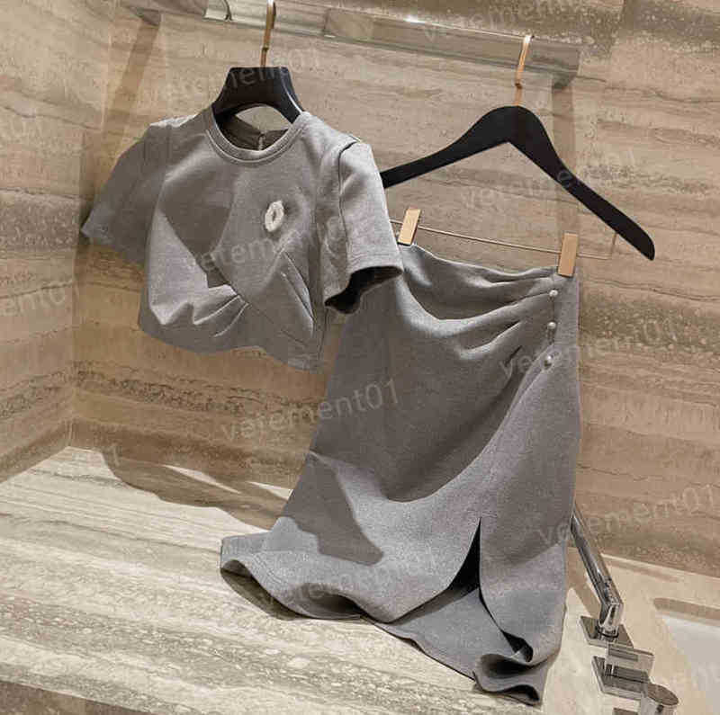 Women Two Piece Dresses Short Tanks Temperament Short-sleeved T-shirts Sexy Split Skirt 2 Piece Sets Luxury Designer Tracksuit Womens Clothing 0912
Women Two Piece Dresses Short Tanks Temperament Short-sleeved T-shirts Sexy Split Skirt 2 Piece Sets Luxury Designer Tracksuit Womens Clothing 0912