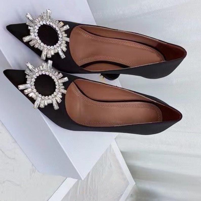 Designer Dress shoes for womens Amina muaddi fashion Luxury shine diamond crystal Sunflower buckle pumps sexy Transparent PVC 9.5CM high heeled shoe35-42, Camouflagebox
Designer Dress shoes for womens Amina muaddi fashion Luxury shine diamond crystal Sunflower buckle pumps sexy Transparent PVC 9.5CM high heeled shoe35-42, Camouflagebox