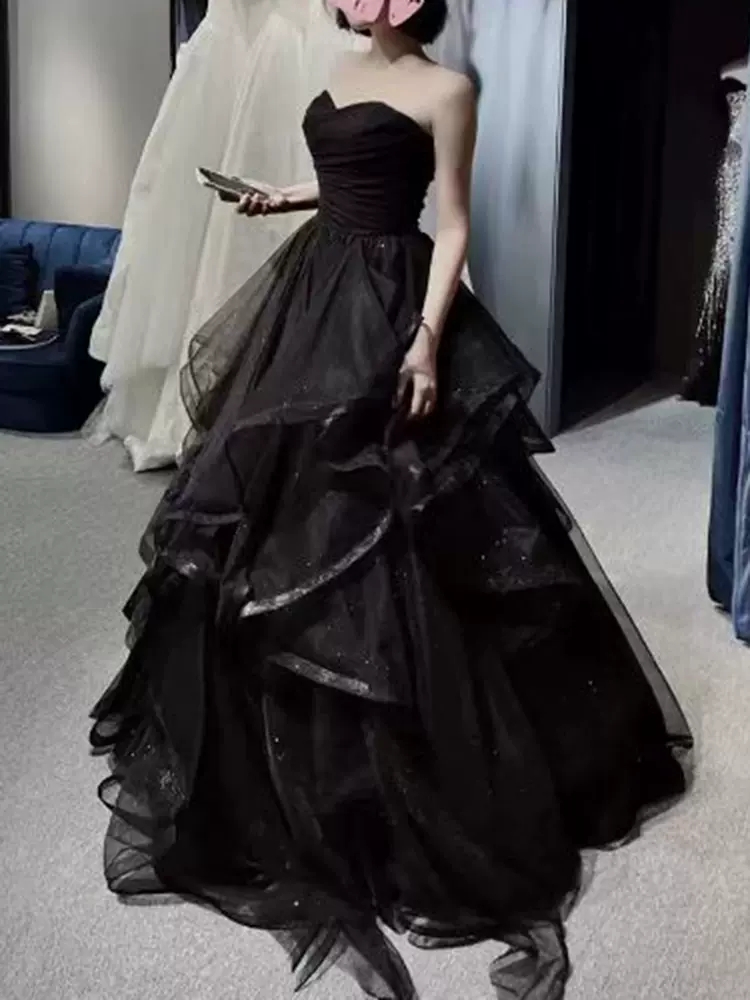 Black Ball Gown Prom Dress Lace-up Back Sweep Train Evening Gowns