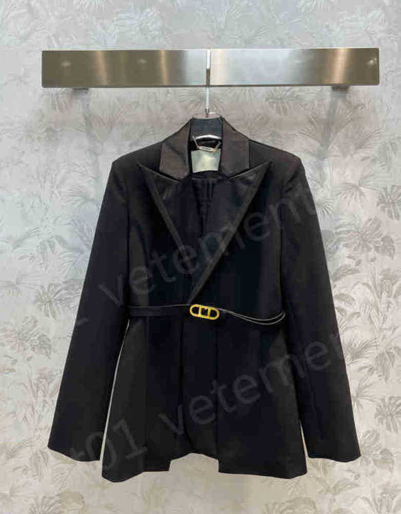 Designer Womens Blazer Fashion Brand Mid Length Jackets Retro Luxurious Women Clothing
Designer Womens Blazer Fashion Brand Mid Length Jackets Retro Luxurious Women Clothing