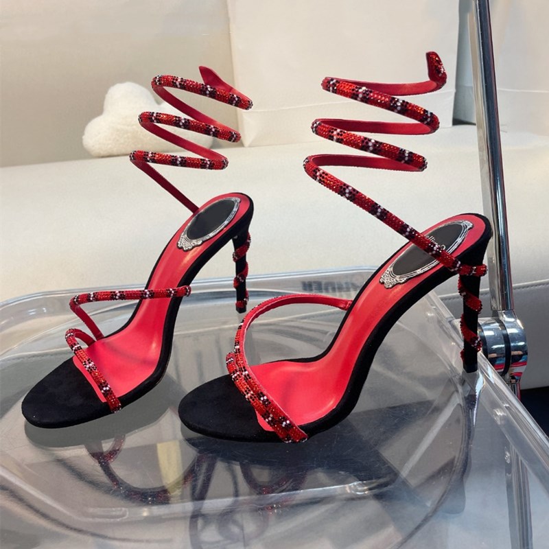Sandals Rc fashion Black Red Rhinestone twining foot ring womens shoes Luxury Designer narrow band 9.5CM high heeled novelty Heel winding Sandal 35-43Size
Sandals Rc fashion Black Red Rhinestone twining foot ring womens shoes Luxury Designer narrow band 9.5CM high heeled novelty Heel winding Sandal 35-43Size