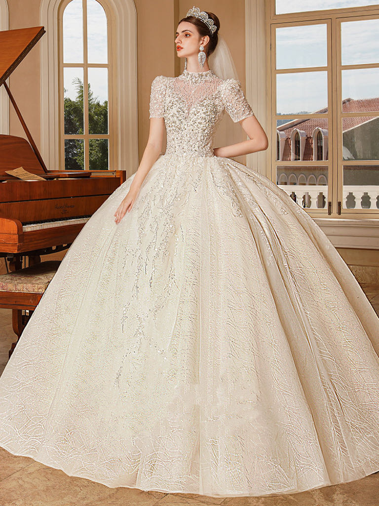 2023 Luxury Crystal Beading Wedding Dress sheer neck Scoop Neck A Line Bridal Gowns Sweep Train Custom Made plus size princess Dresses, White floor length