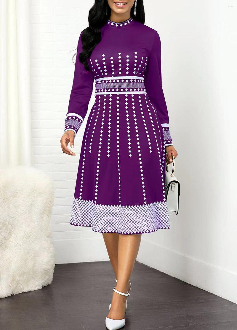 Casual Dresses Winter Fashion Print Party Dress European And American Women' Round Neck High Waist Elegant Commuter, Black
Casual Dresses Winter Fashion Print Party Dress European And American Women' Round Neck High Waist Elegant Commuter, Black