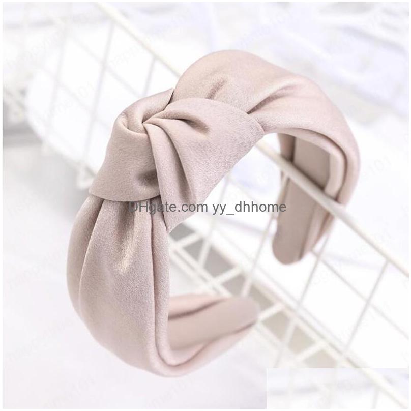 Headbands Classic Headband Women High Quality Solid Hairband Girls Center Knot Vintage Turban Autumn Hair Accessories Drop Delivery Dh92C
Headbands Classic Headband Women High Quality Solid Hairband Girls Center Knot Vintage Turban Autumn Hair Accessories Drop Delivery Dh92C