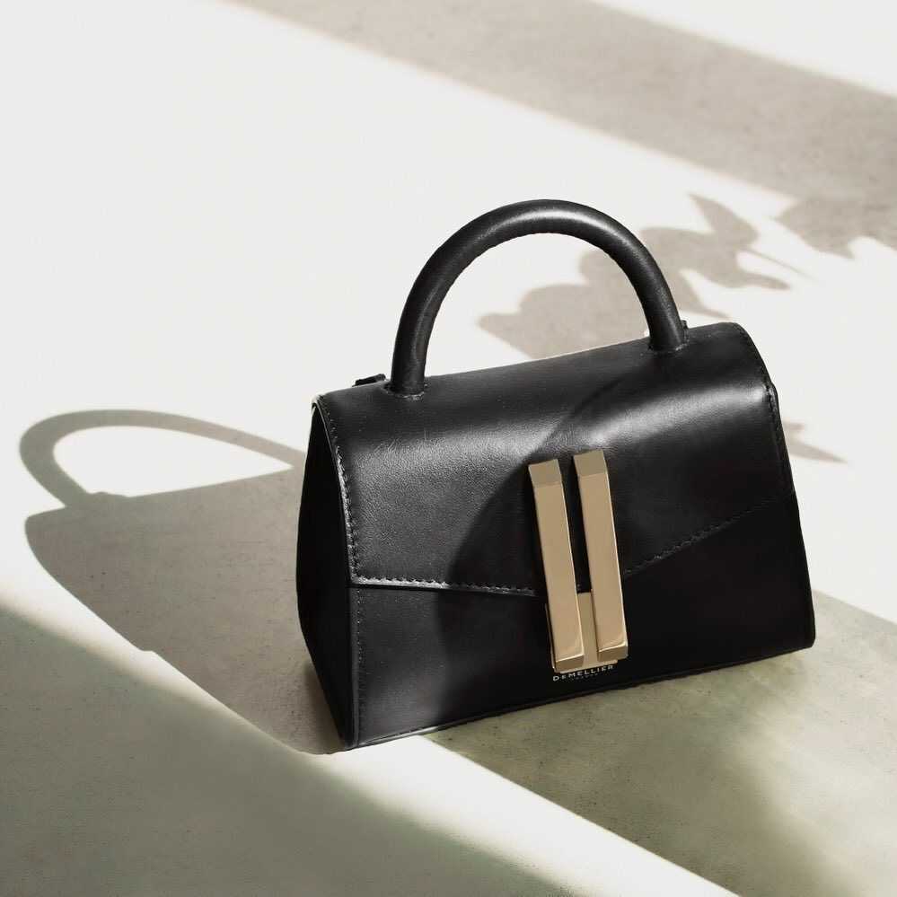 Demellier nanomontreal's new cowhide women's diagonal handbag the same as Princess Kate's, Black
Demellier nanomontreal's new cowhide women's diagonal handbag the same as Princess Kate's, Black