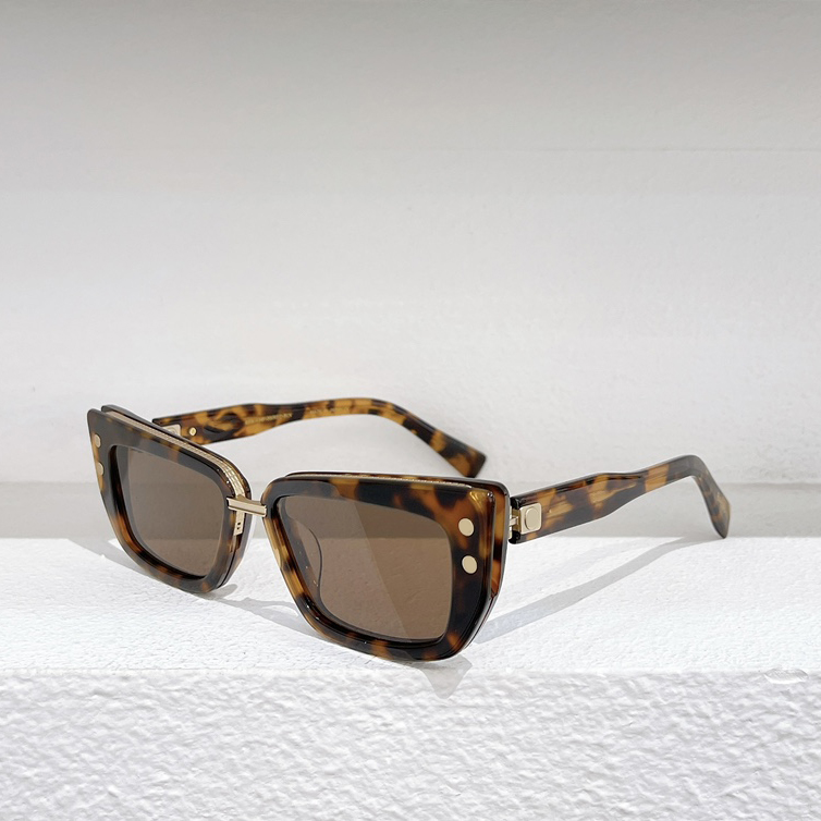 Sunglasses For Men and Women Summer BP 134D Style Anti-Ultraviolet Retro Plate Square Full Frame Random Box
Sunglasses For Men and Women Summer BP 134D Style Anti-Ultraviolet Retro Plate Square Full Frame Random Box